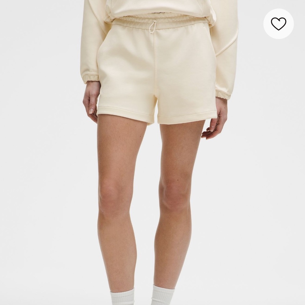 Lululemon Softstreme High-Rise Short 4” Light Ivory